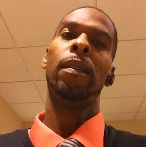 Meet your Posher, Larry